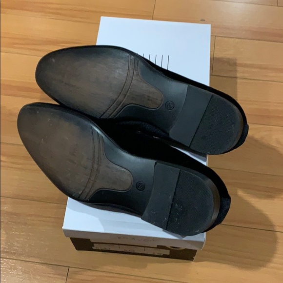 Shoes - Picture 3 of 4